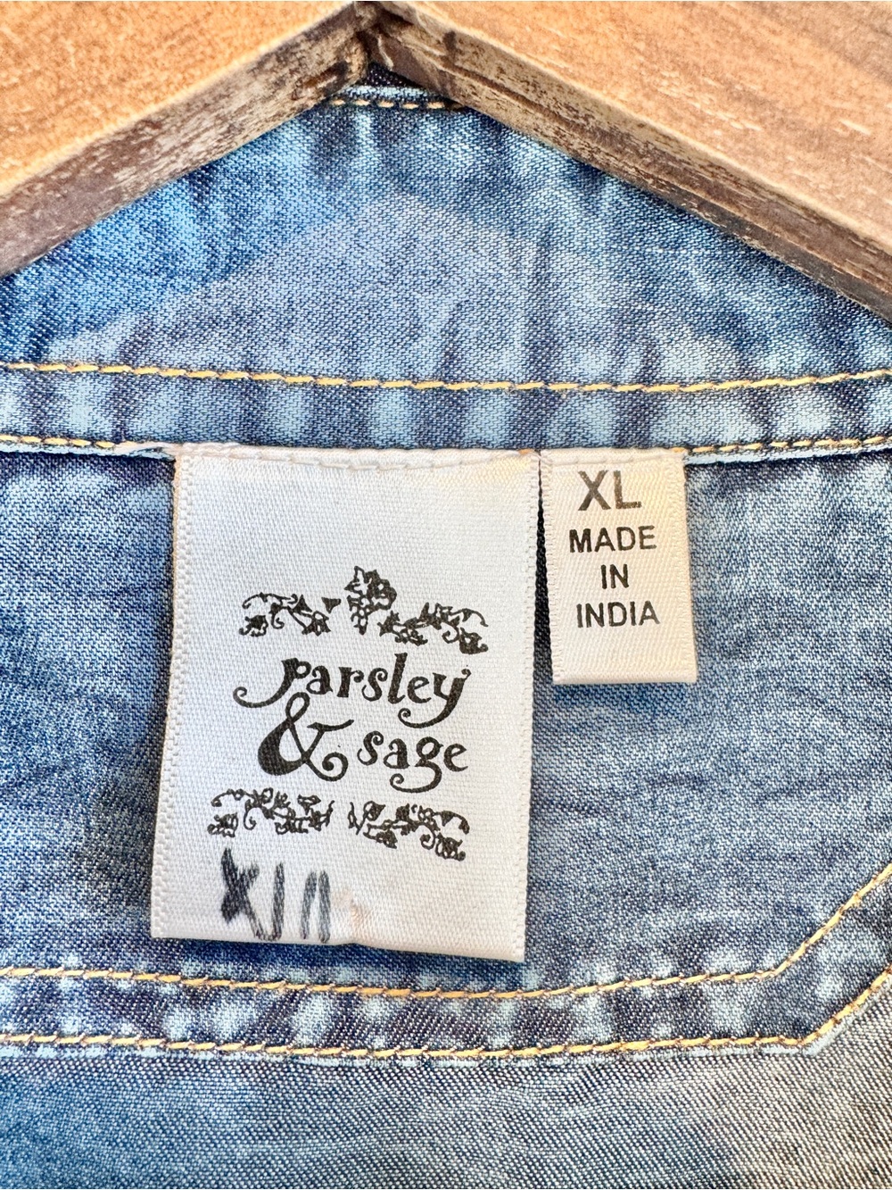 Parsley & Sage XL Denim Vest Embroidered Western Cowgirl Artsy Festival Boho J79 - Picture 3 of 10